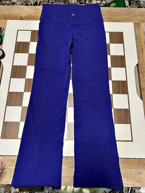 Athleta Elation Split Flare Pant Athletic Pants in Purple Medium